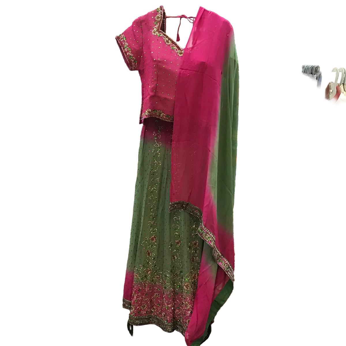 Lehenga + Choli + Scarf Size 38
