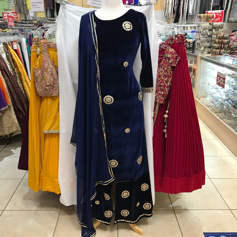 KURTA TROUSER SCARF