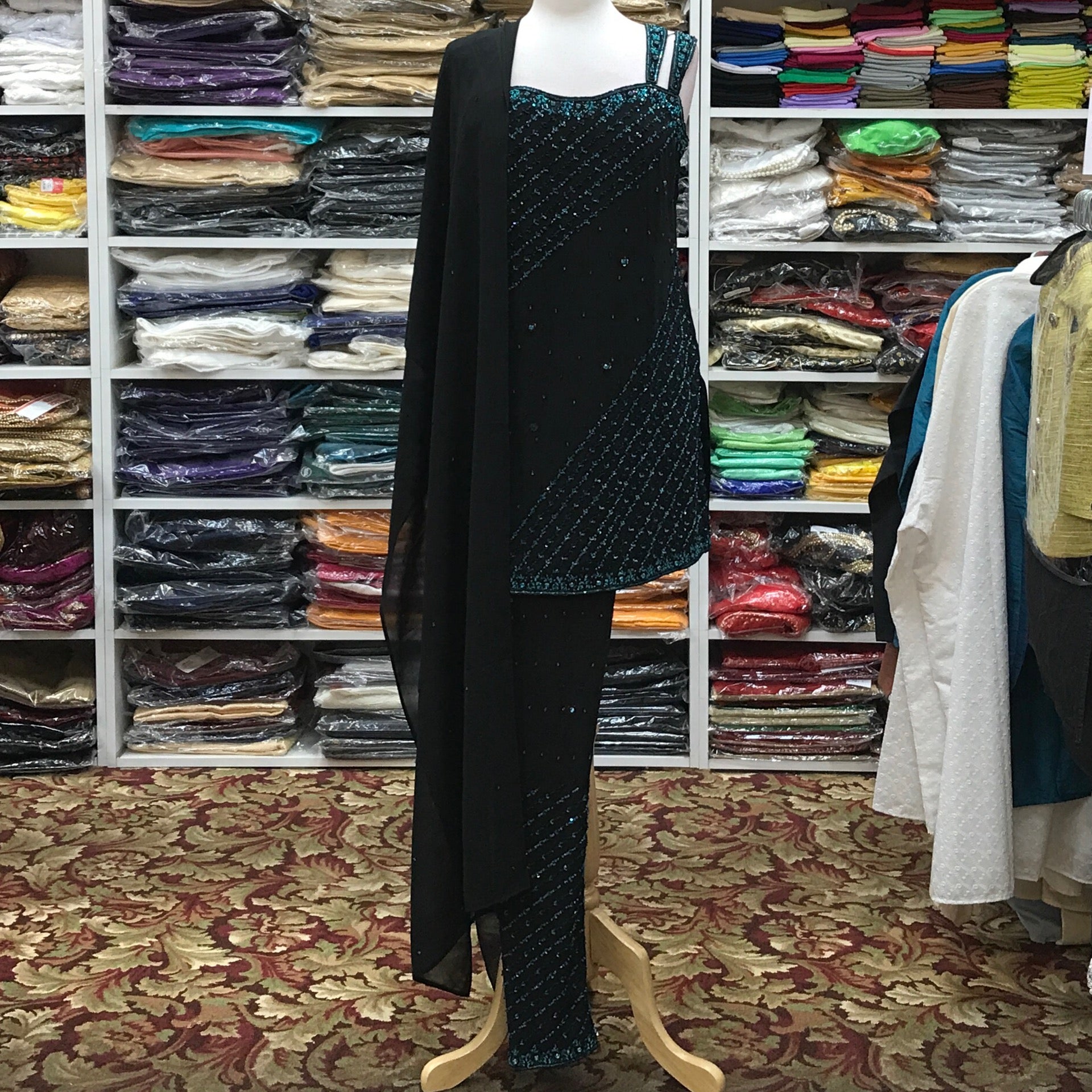 Kurta Churidar Dupatta Size 38