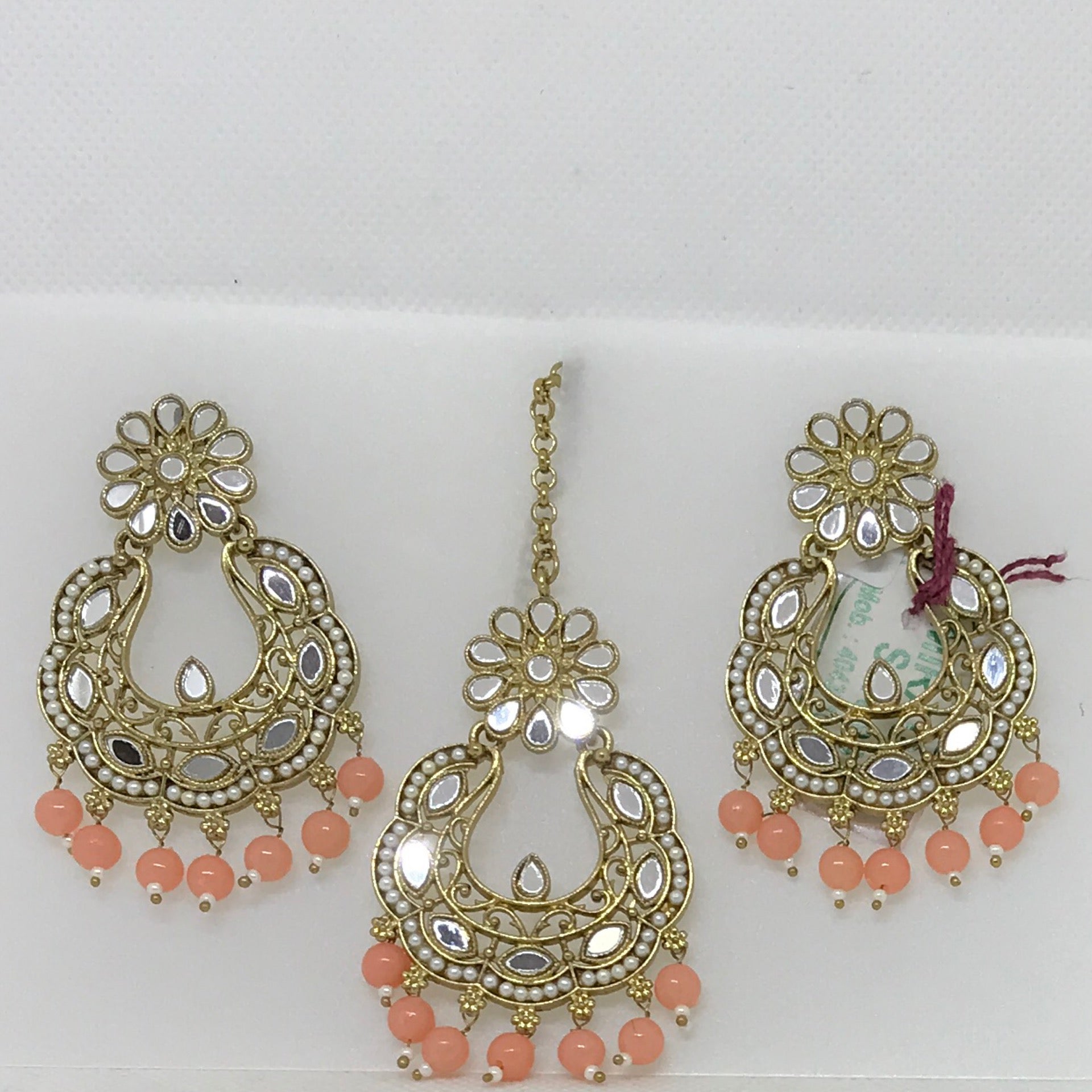 EARRINGS/TIKKA