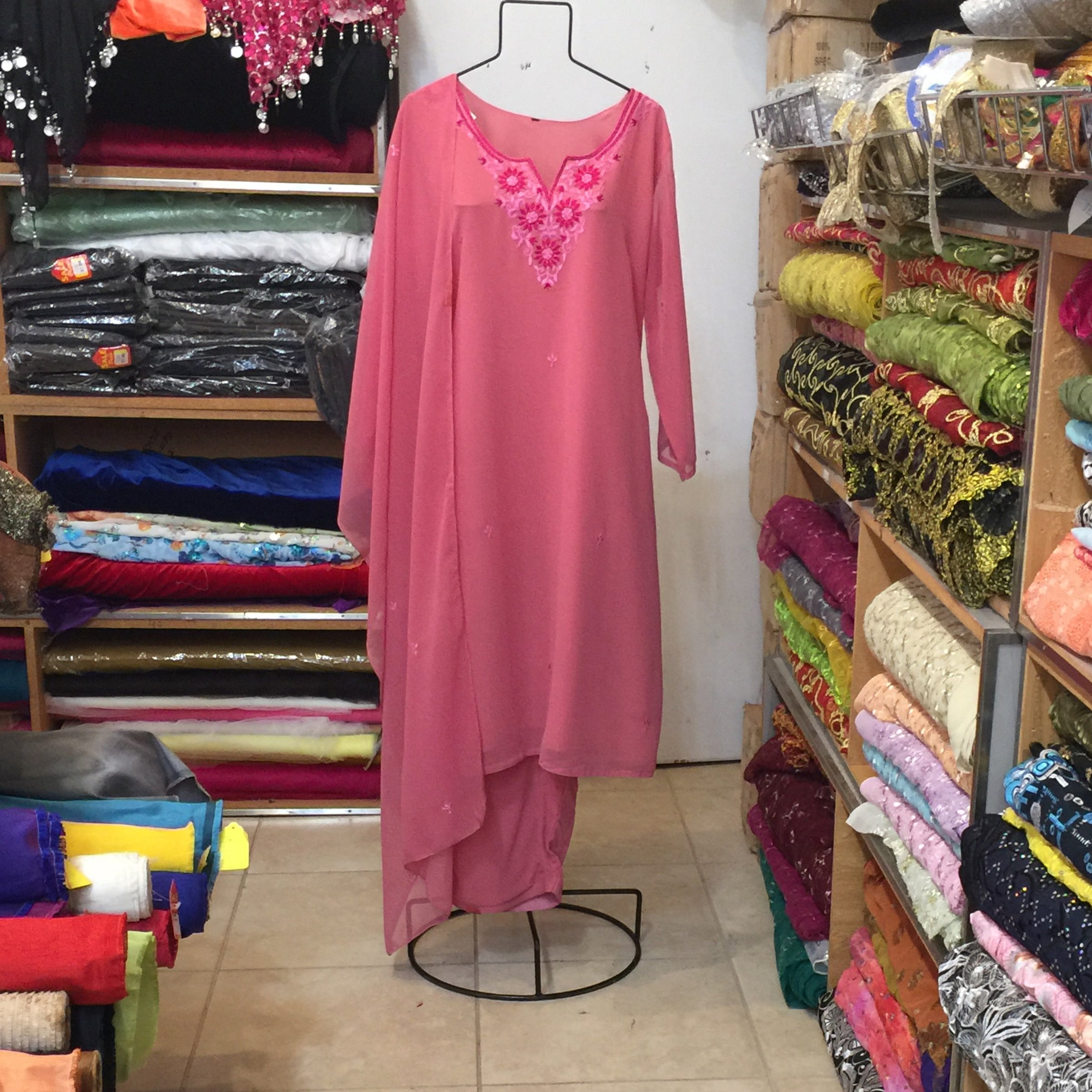 Shalwar Kameez Size 42
