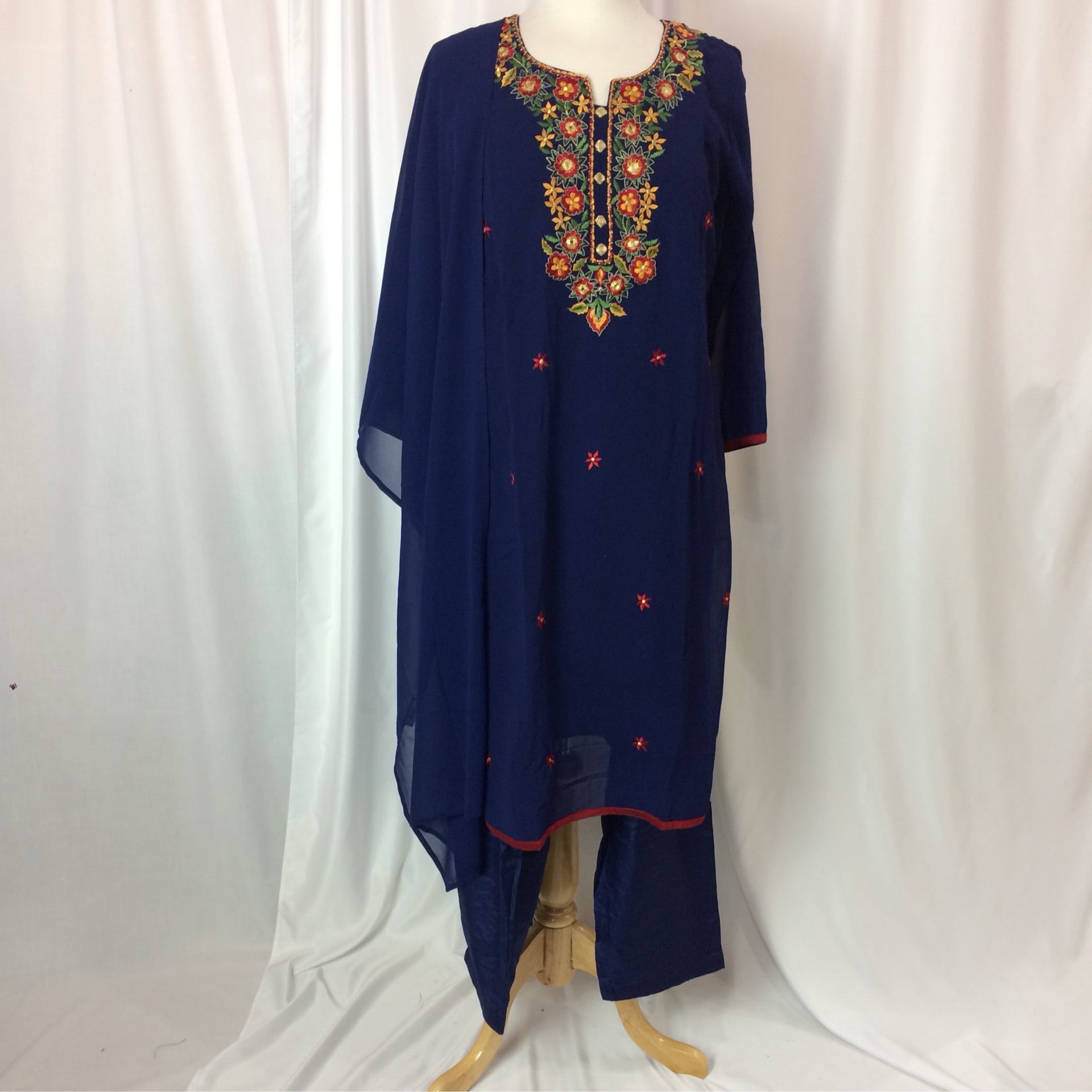 Shalwar suit size 46