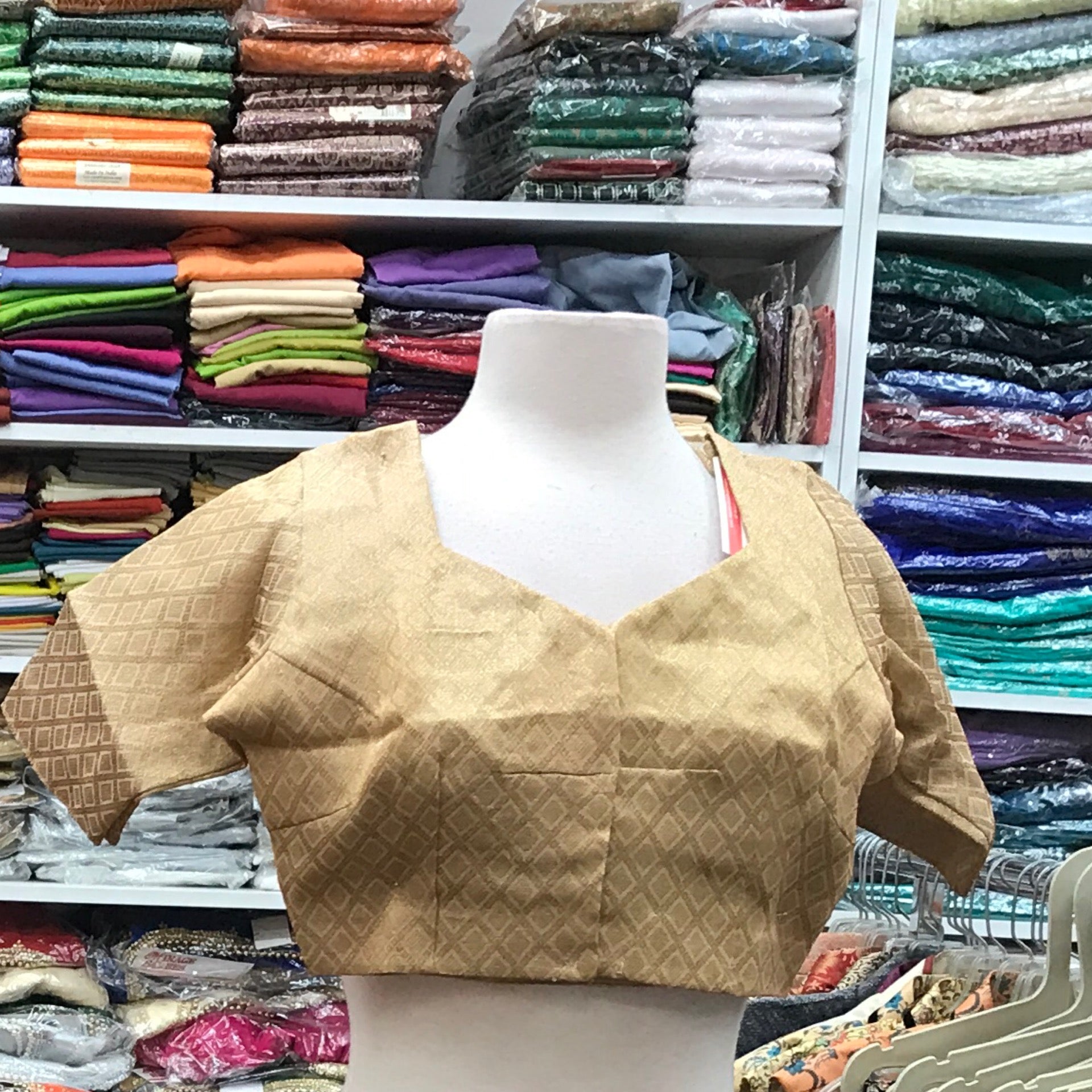 BLOUSE SIZE 36