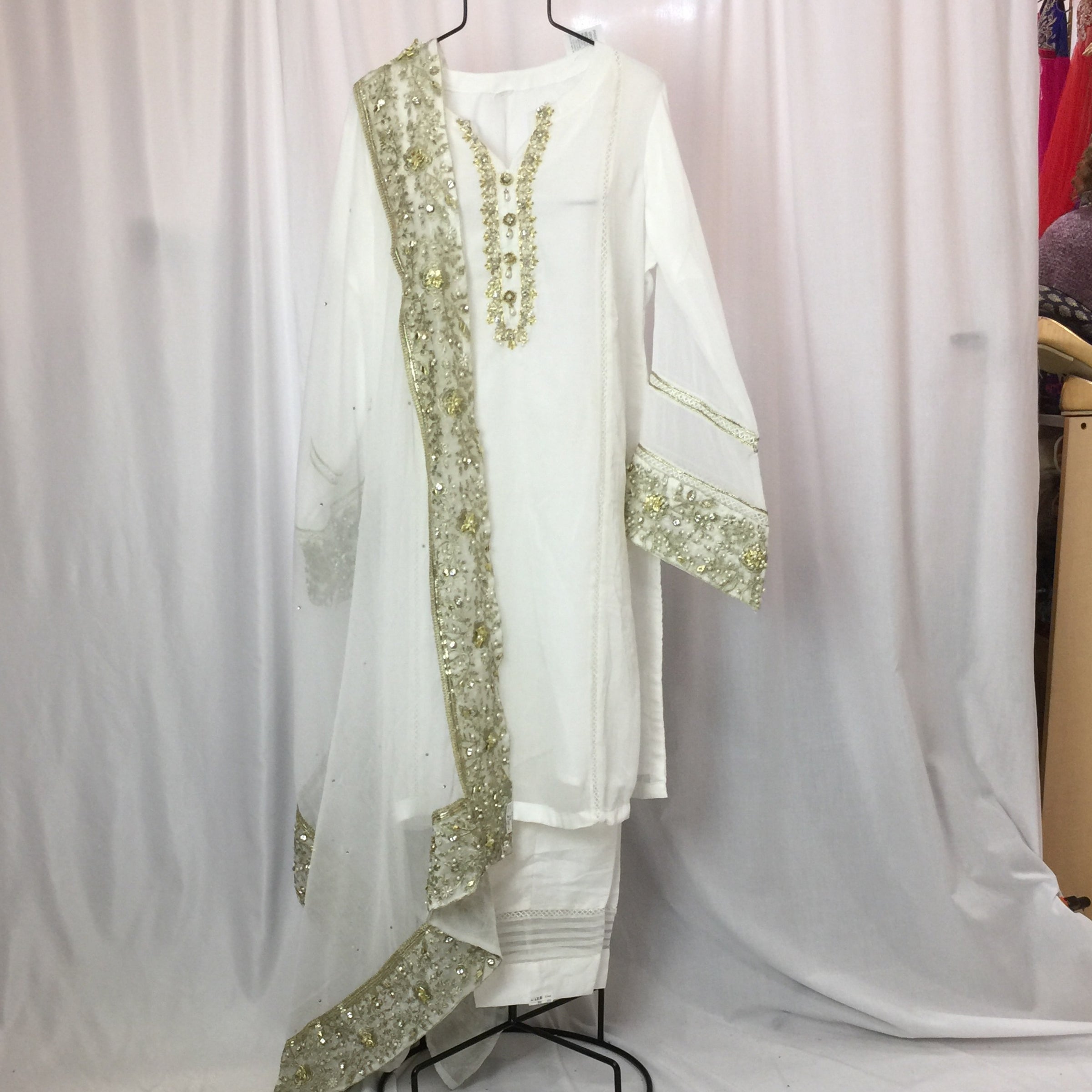 Pakistani Suit Size 44