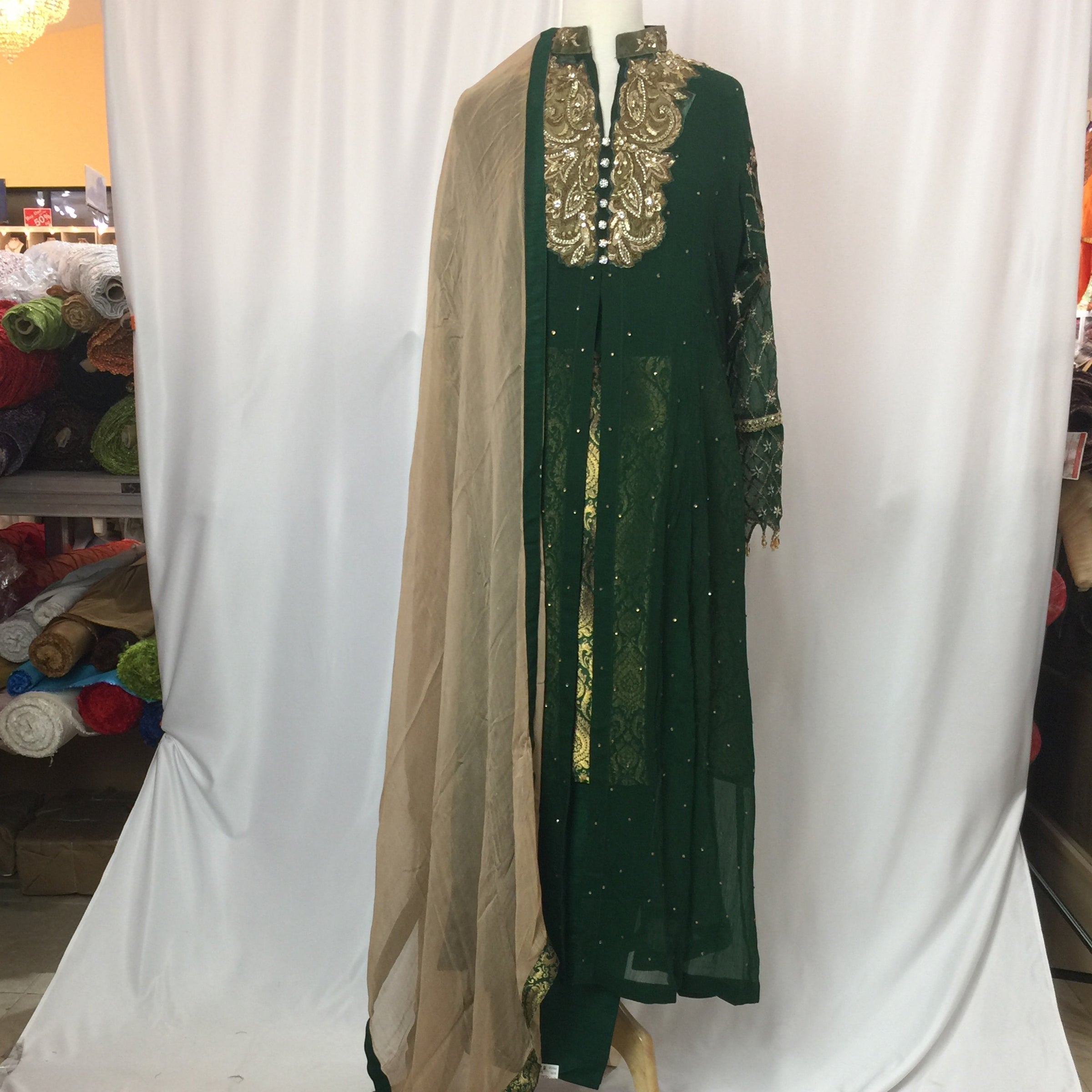 Pakistani Suit Size 44