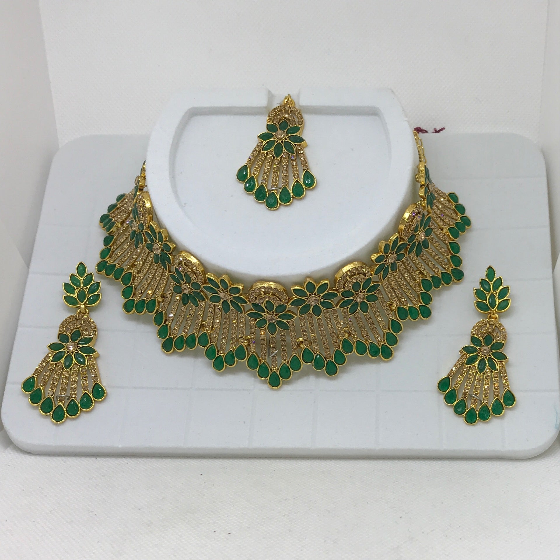 NECKLACE SET