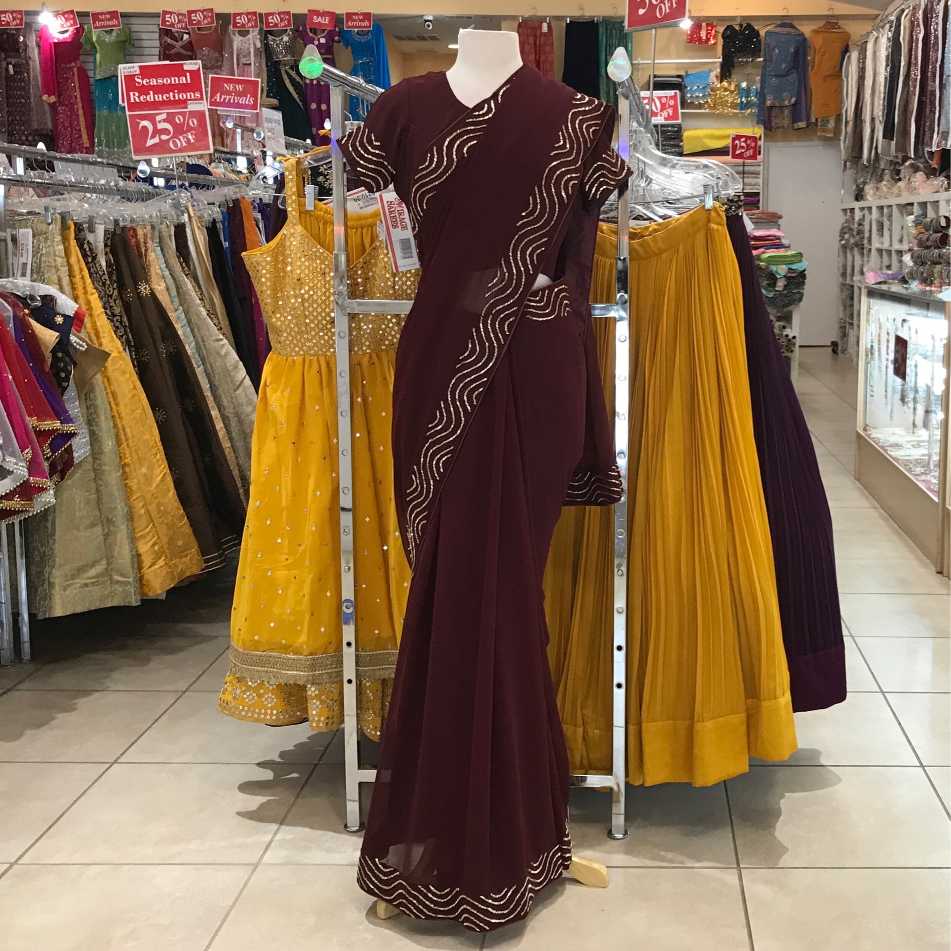 EMBROIDERY SAREE/READY BLOUSE