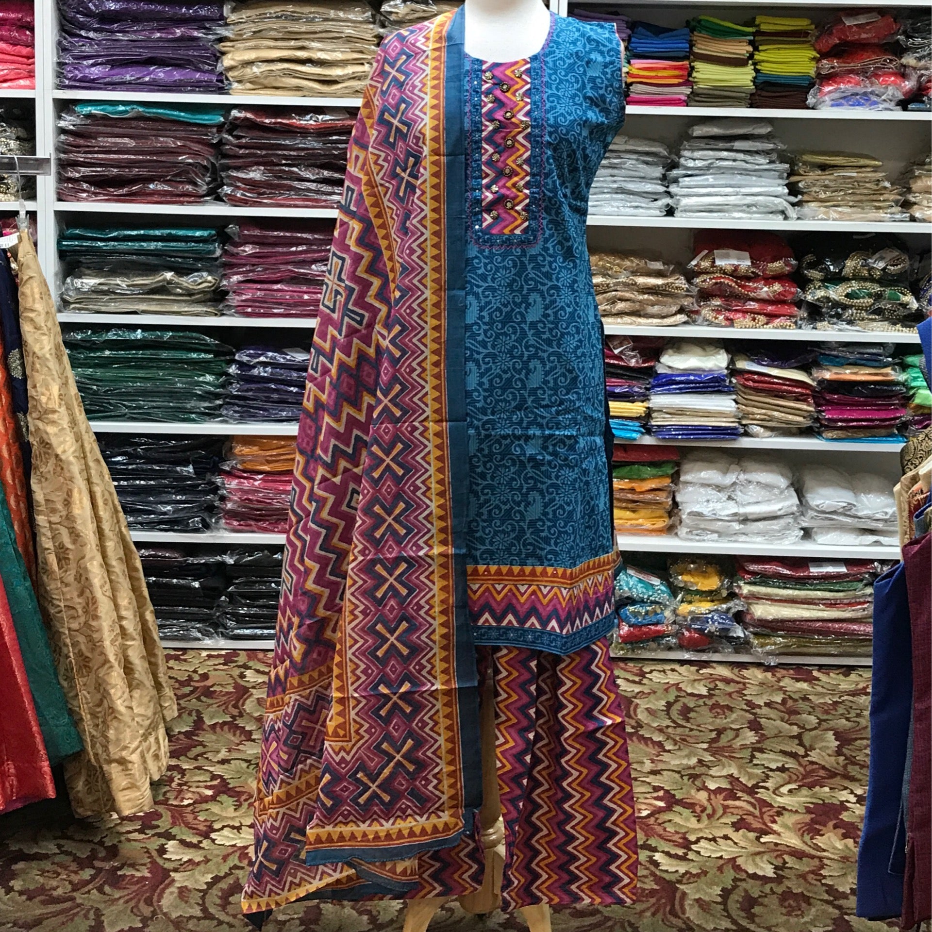 KURTA SHALWAR DUPATTA SIZE 40