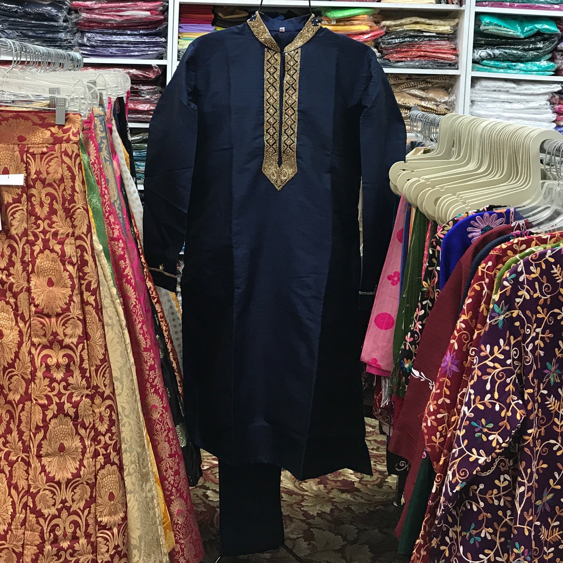 MANS KURTA PAJAMA SIZE 42