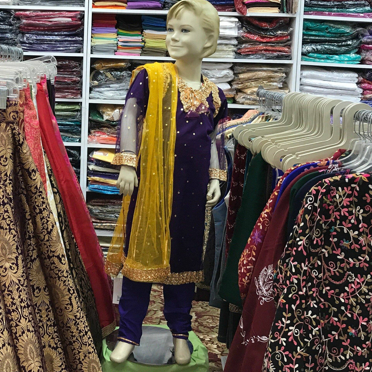 KURTA CHURIDAR DUPATTA SIZE 26 - Mirage Sarees
