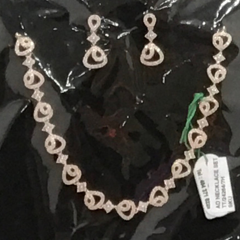 AD NECKLACE SET
