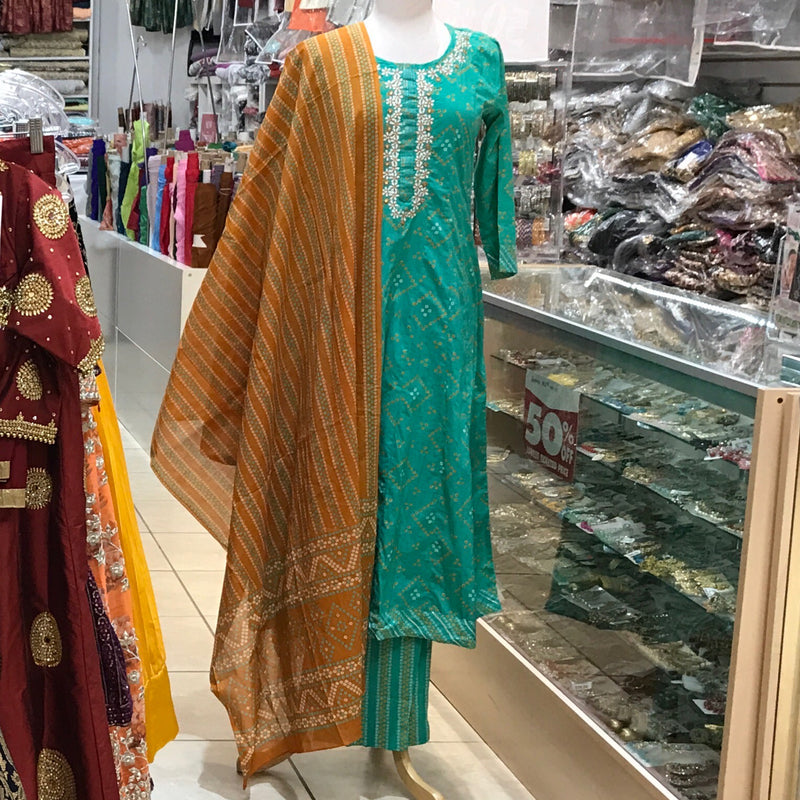 KURTA TROUSER SCARF, SIZE 38