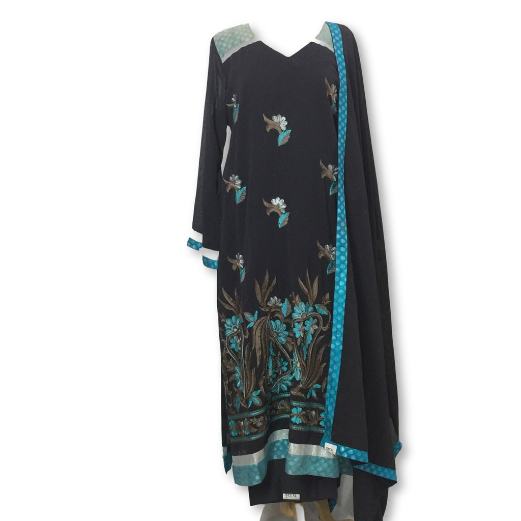 Pakistani Suit Size 48