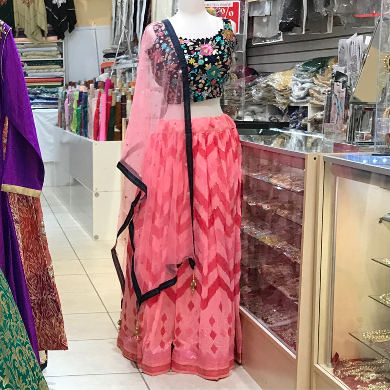 LEHENGA CHOLI SCARF, SIZE 44