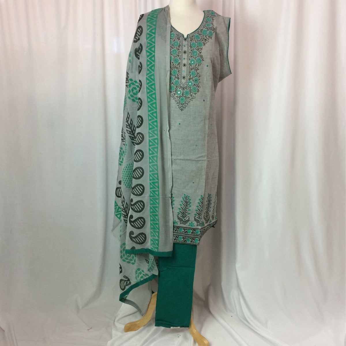 Kurta Churidar Size 40 - Mirage Sarees