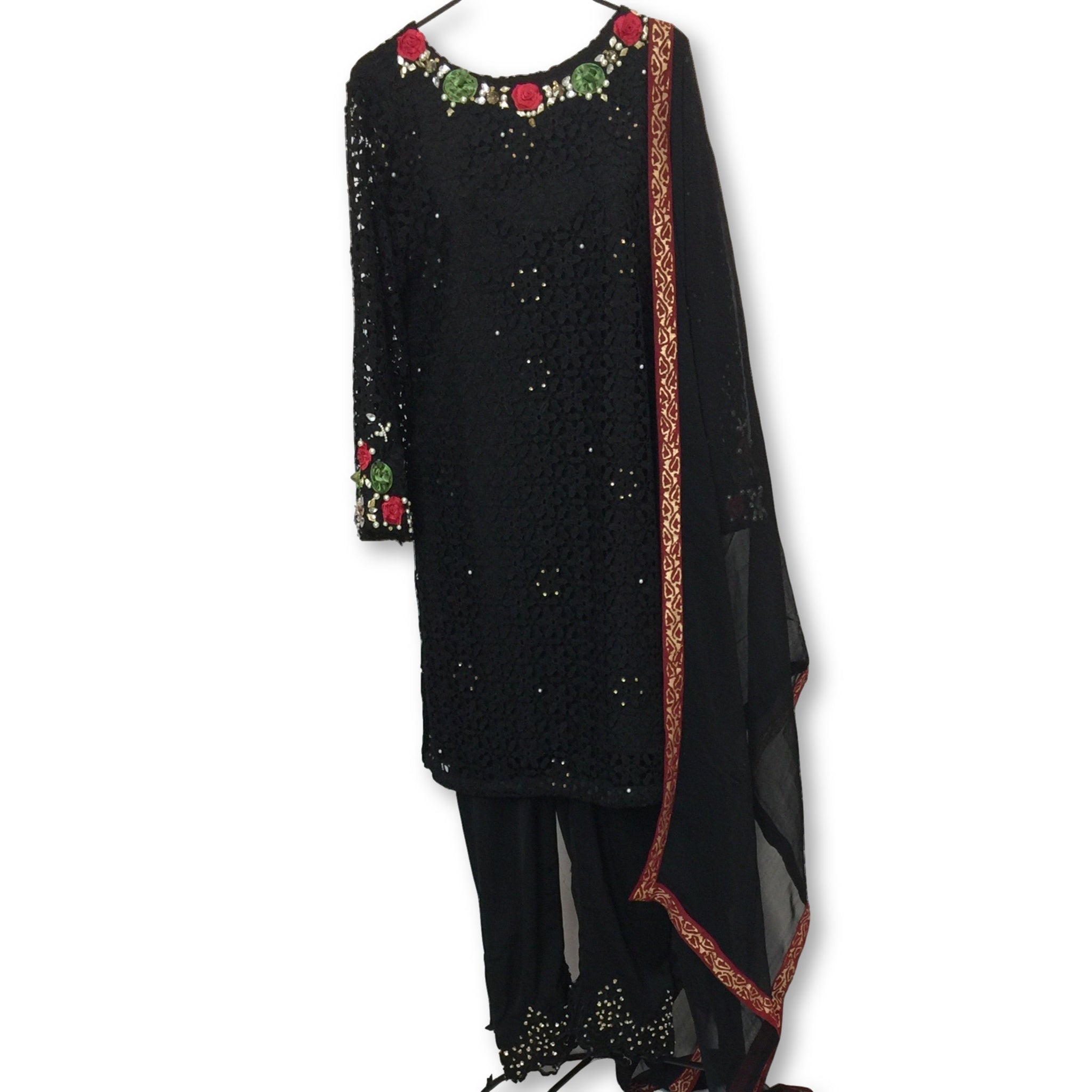 Pakistani Suit Size 44