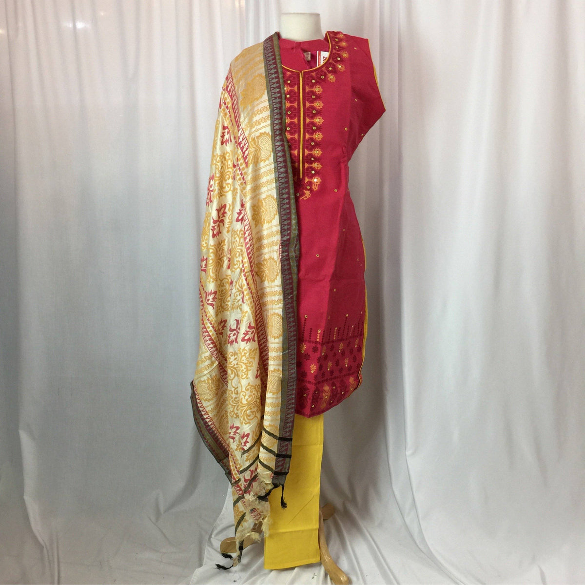 Kurta Churidar Size 44 - Mirage Sarees