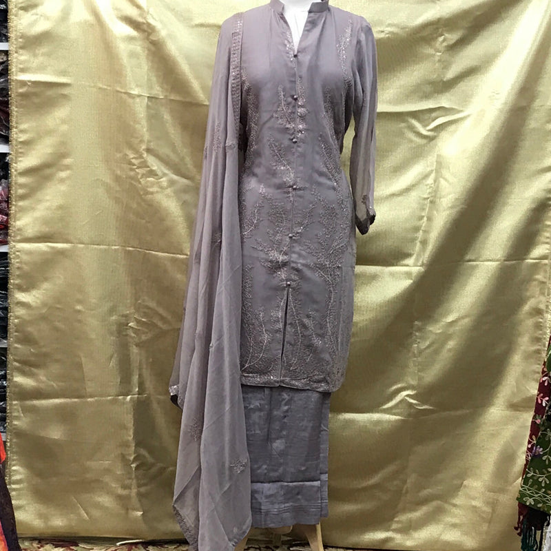 PAKISTANI SUIT SIZE 44