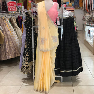 SAREE/READY/BLOUSE