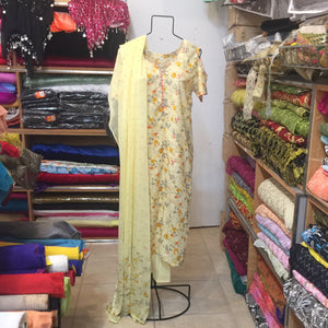 Ladies Churidar Size 42