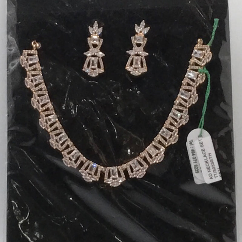 AD NECKLACE SET