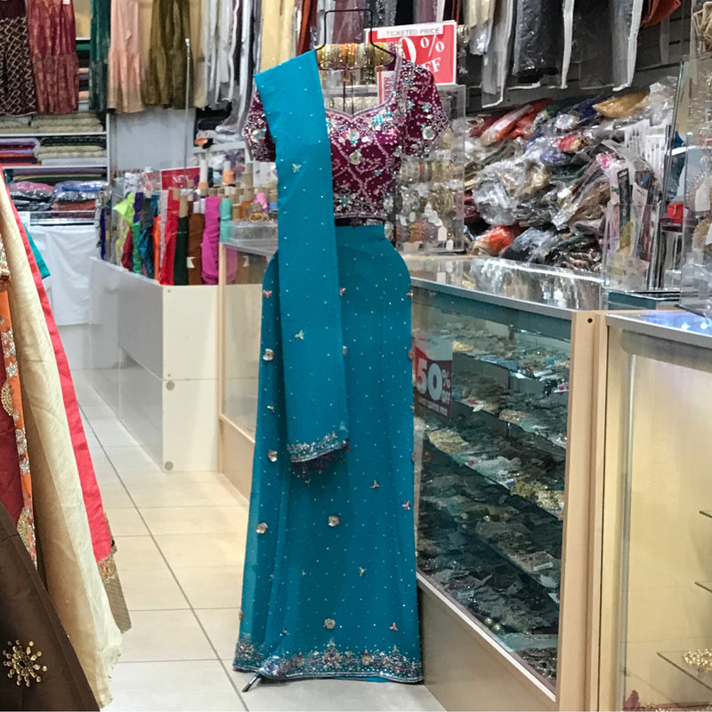 LEHENGA CHOLI SCARF, SIZE 40
