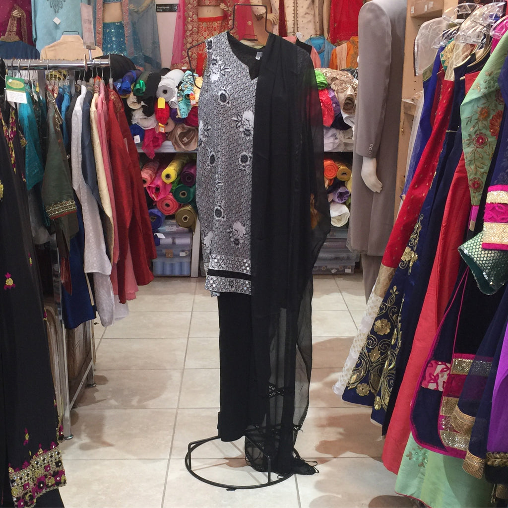 Shalwar Kameez Size 38