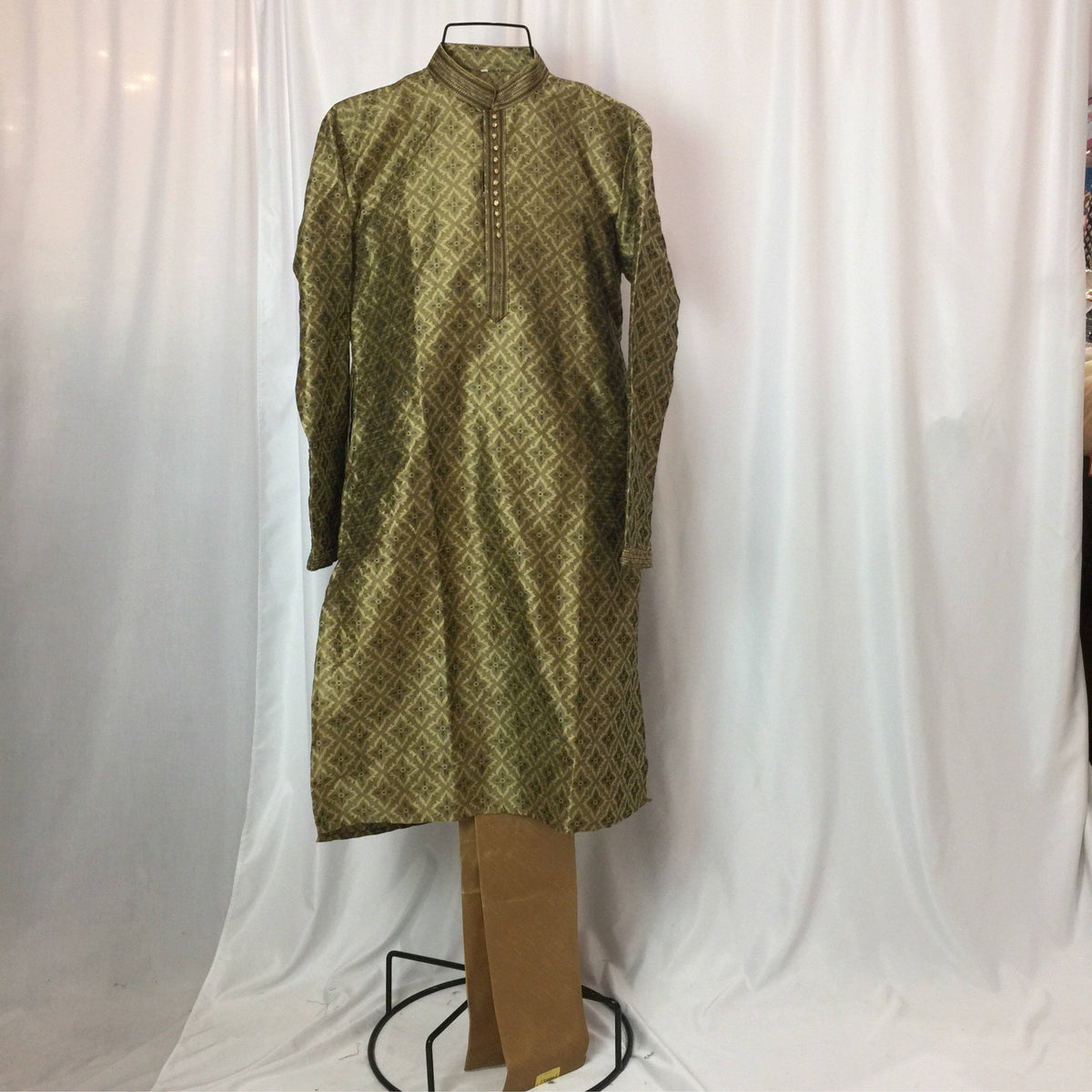 Kurta Pajamas Size 38 - Mirage Sarees