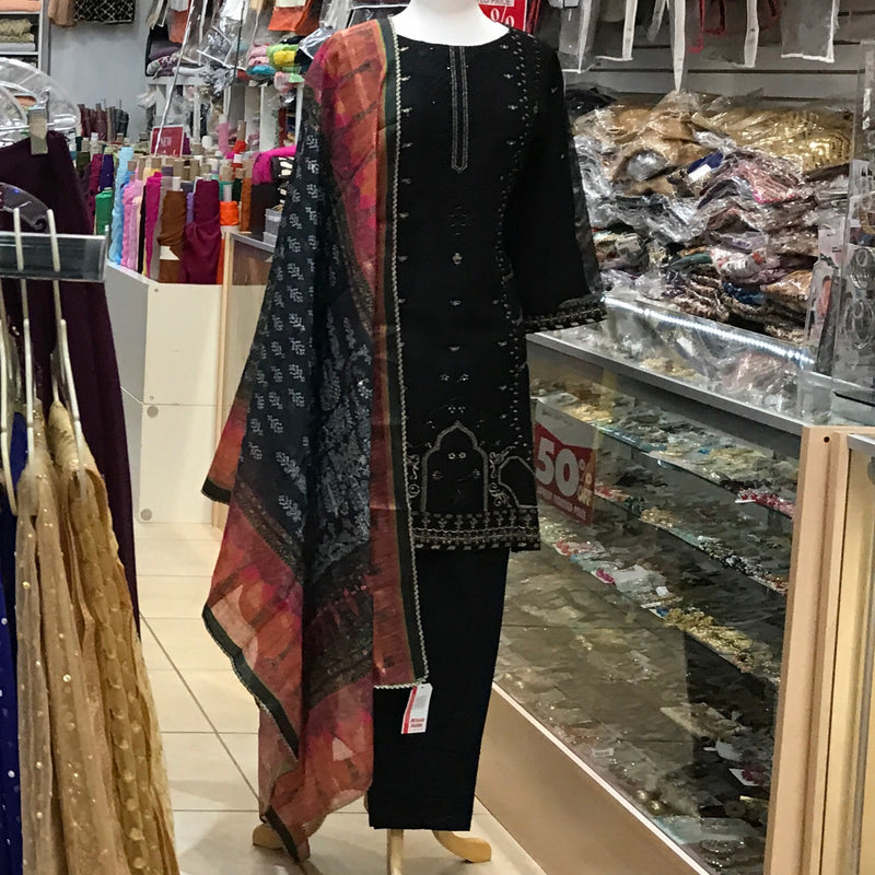 KURTA TROUSER SCARF, SIZE MEDIUM
