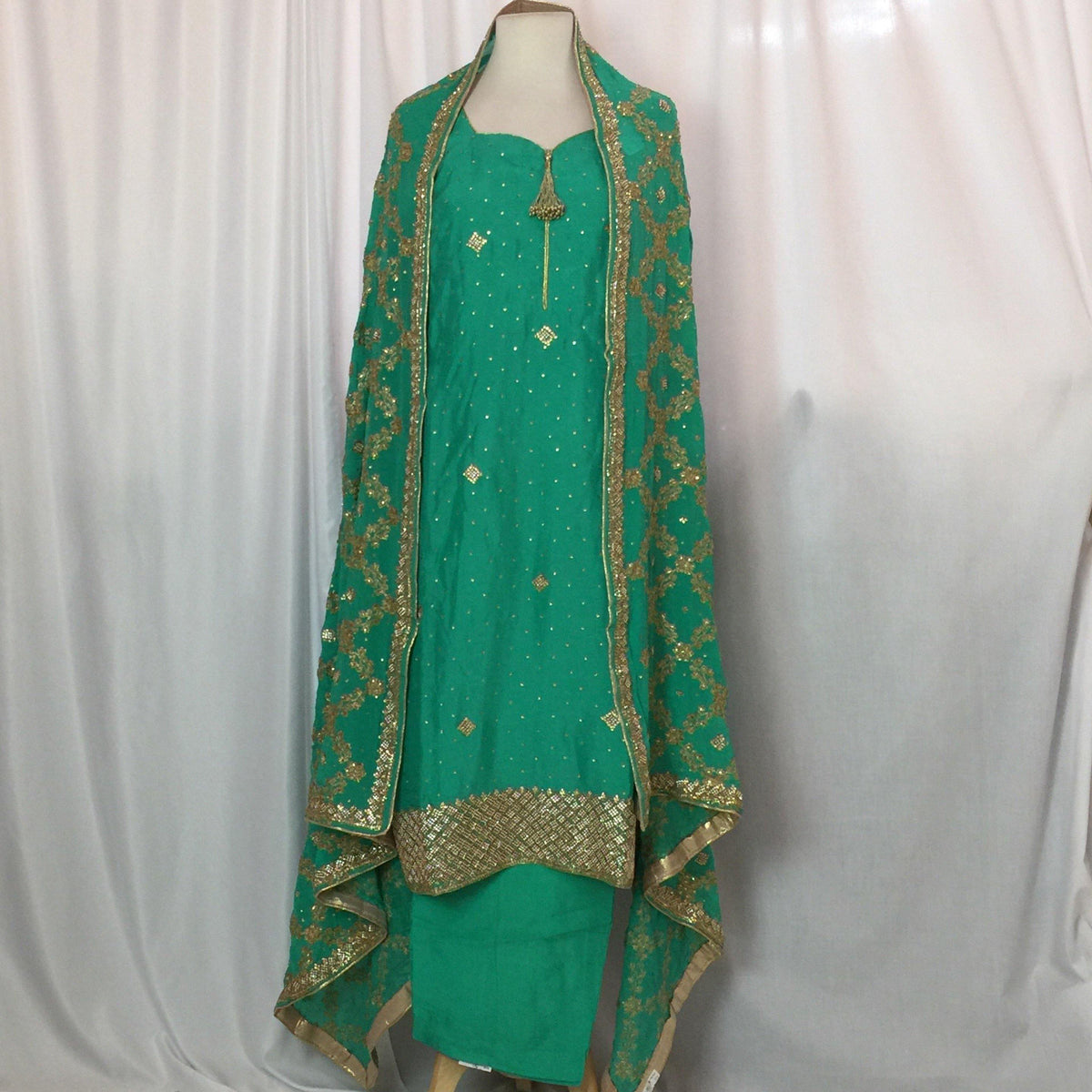 Pant Suit Size 50 - Mirage Sari Center