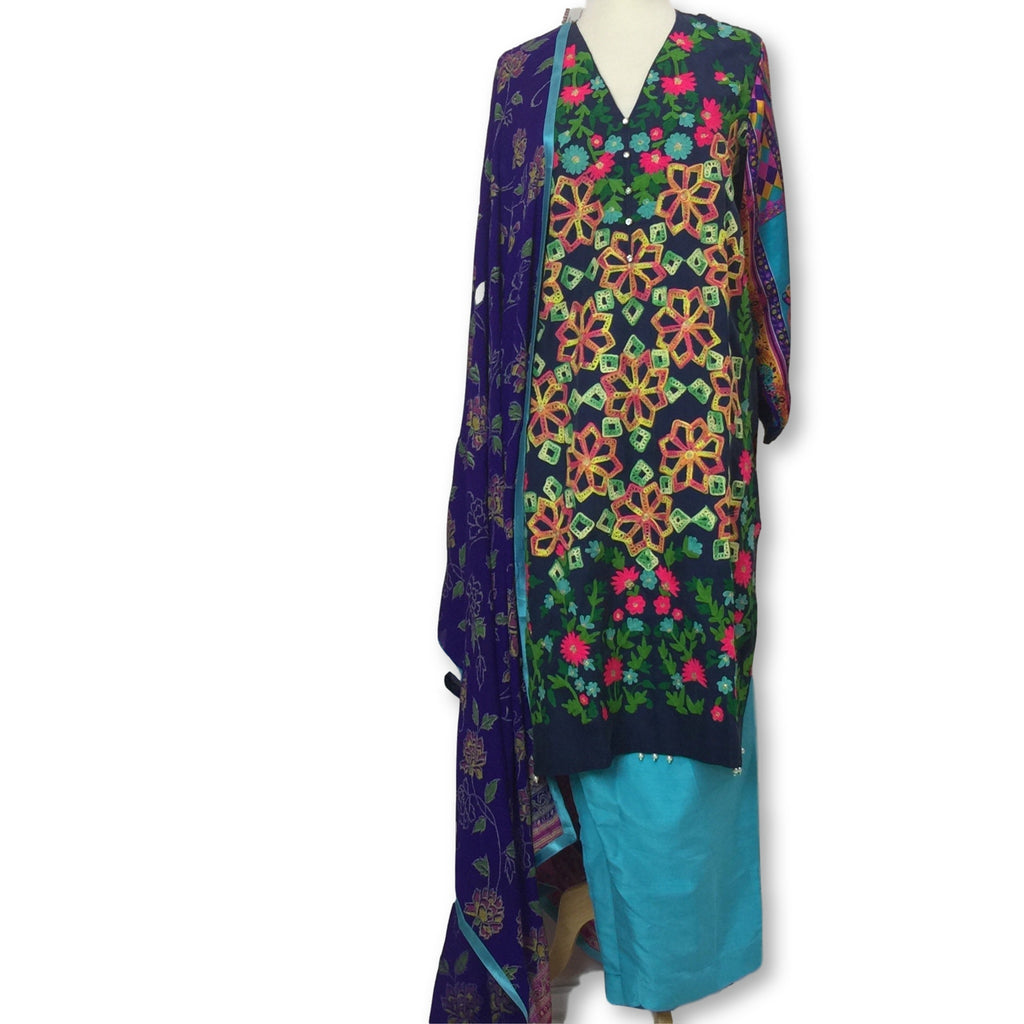 Pakistani Suit Size 44
