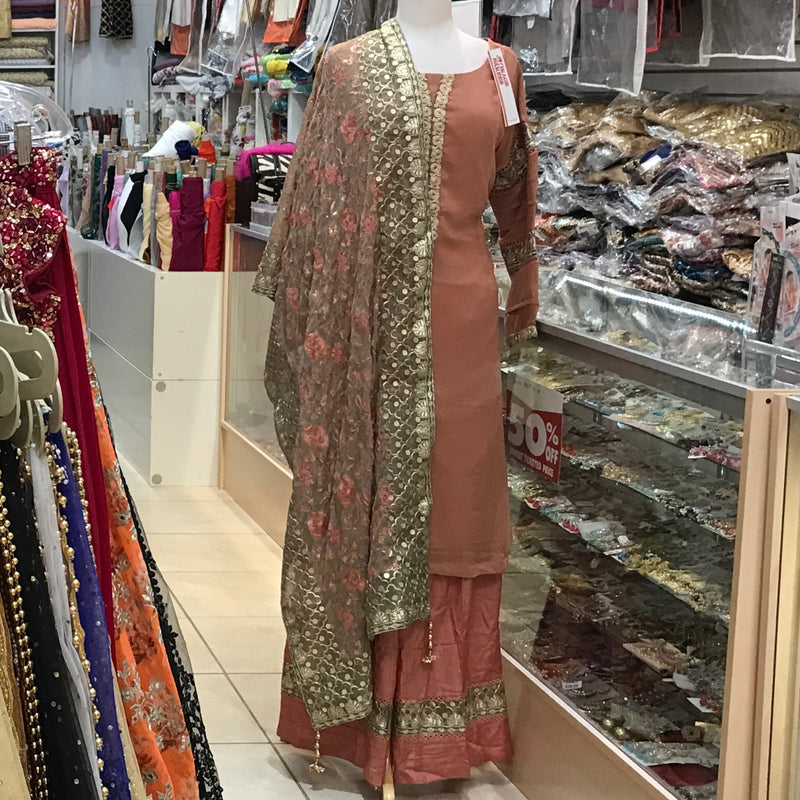 KURTA TROUSER SCARF SIZE LARGE