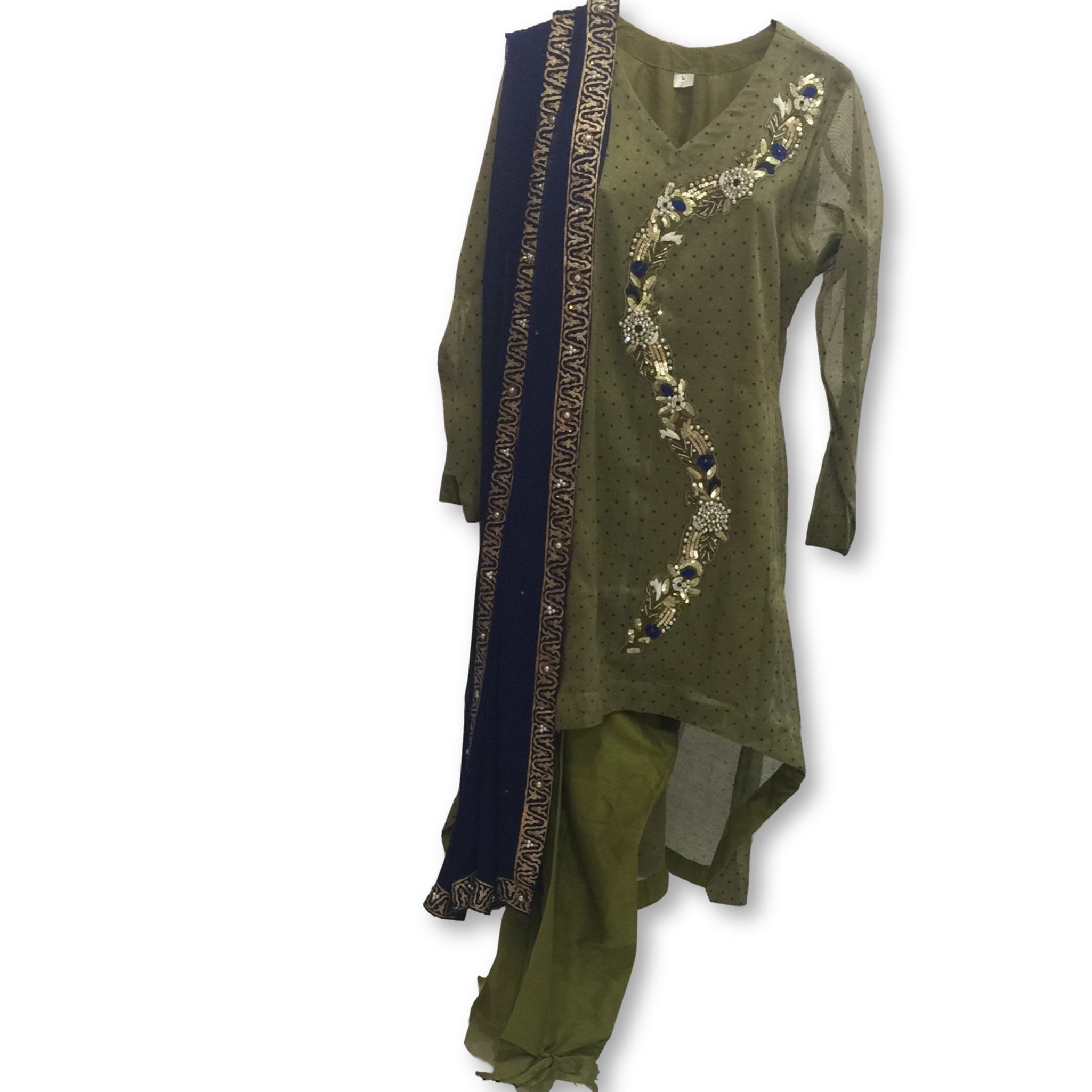 Pakistani Suit Size 42
