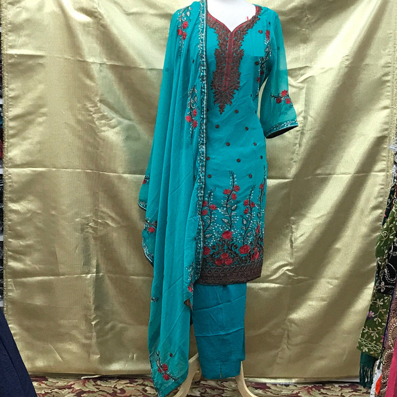 PAKISTANI SUIT SIZE 40