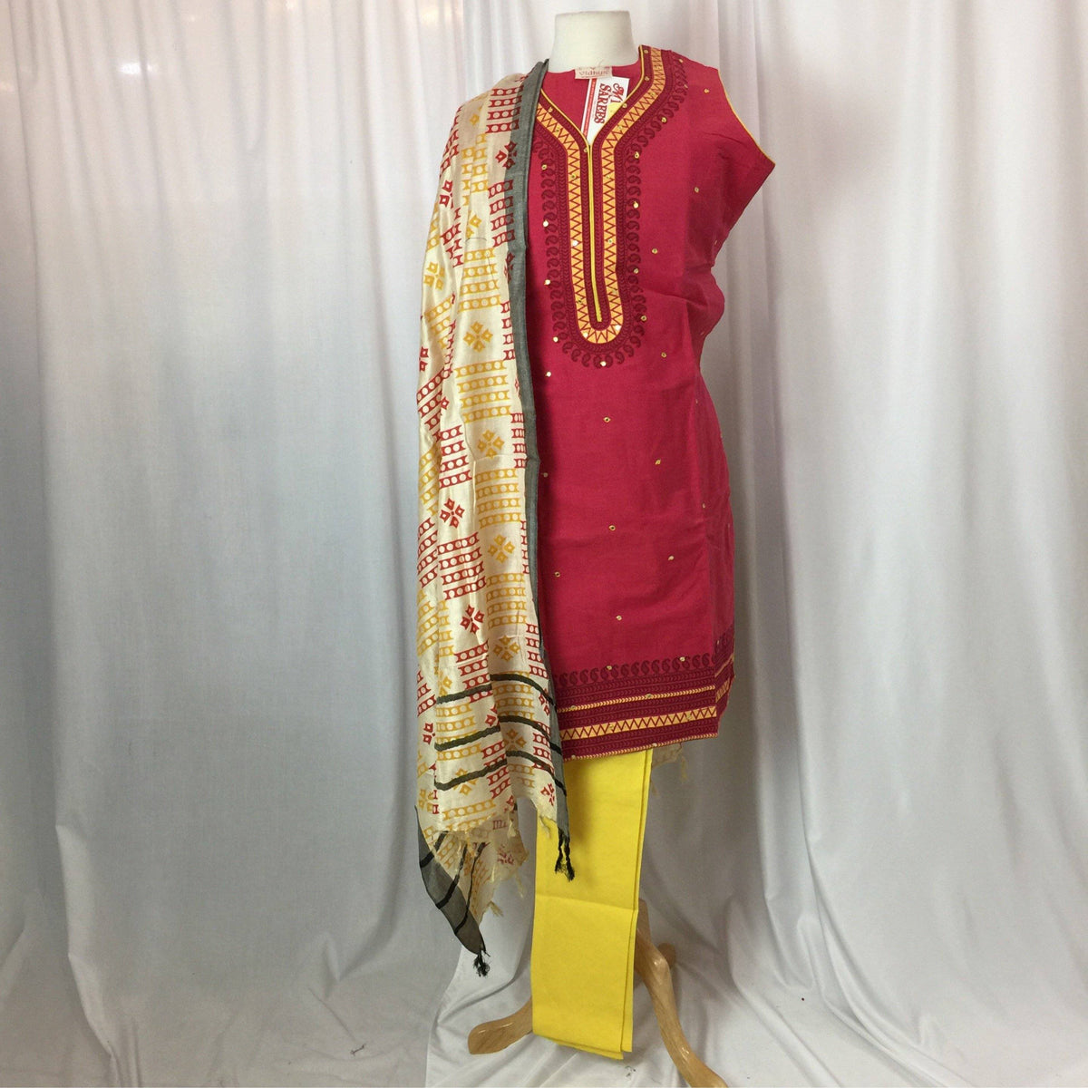 Kurta Churidar Size 44 - Mirage Sarees