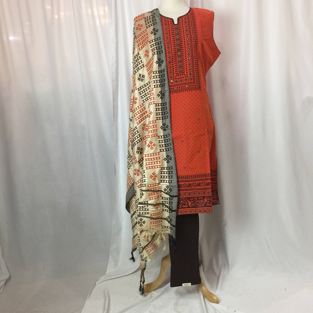 Kurta Churidar Size 40 - Mirage Sarees