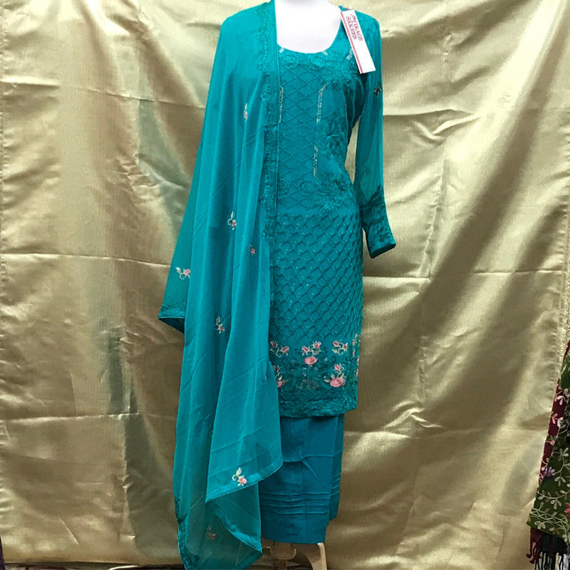 PAKISTANI SUIT SIZE 42