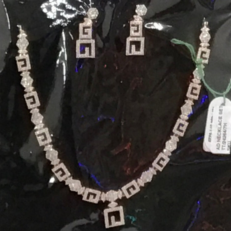 AD NECKLACE SET