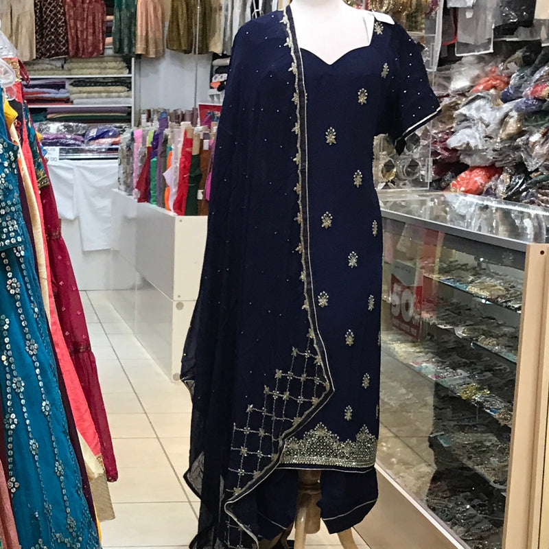 KURTA TROUSER SCARF SIZE 54