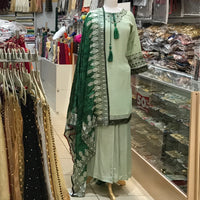 KURTA TROUSER SCARF, SIZE X LARGE