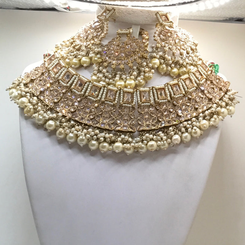 Necklace set