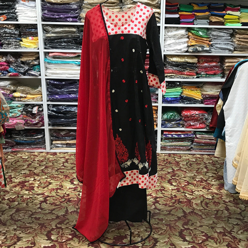 Pakistani Suit Size 40