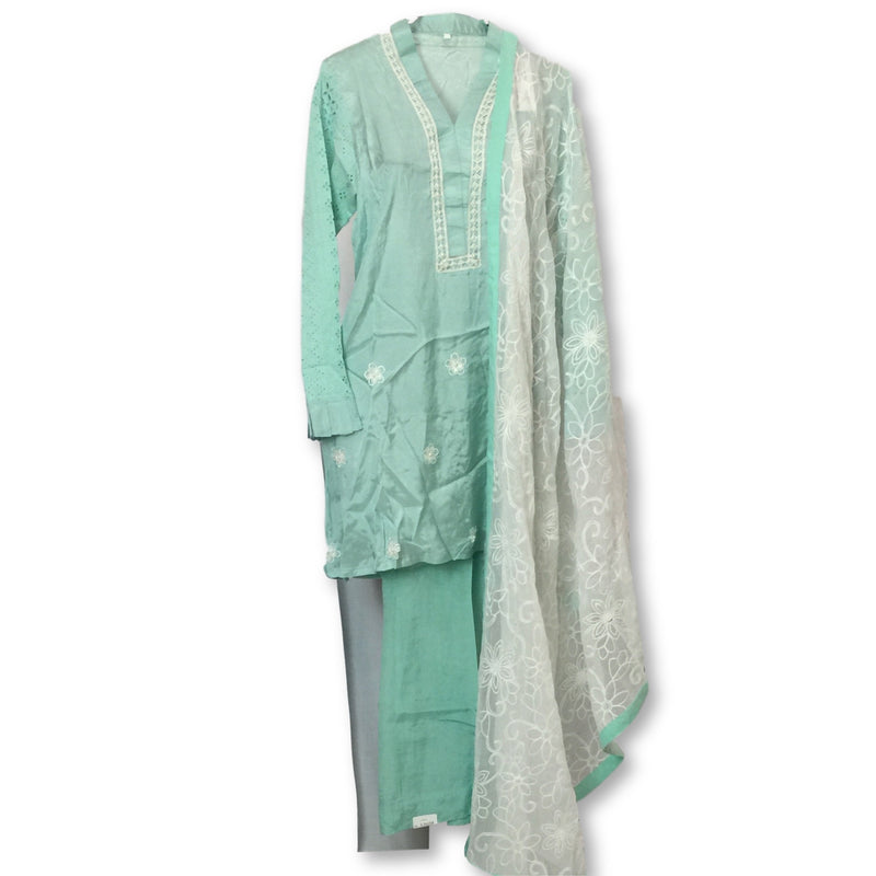 Pakistani Suit Size 42