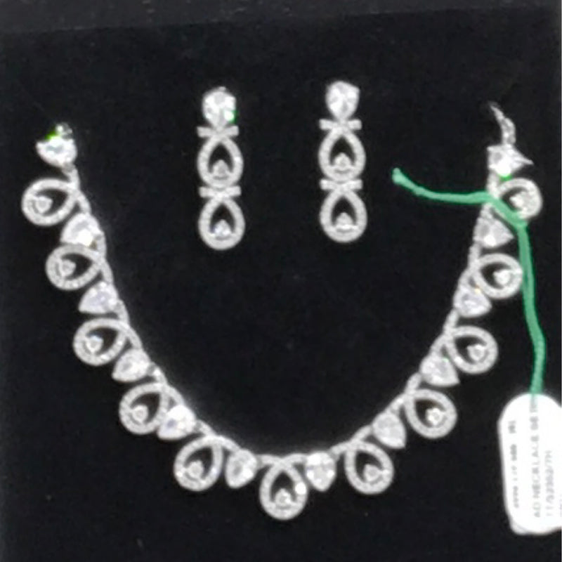 AD NECKLACE SET