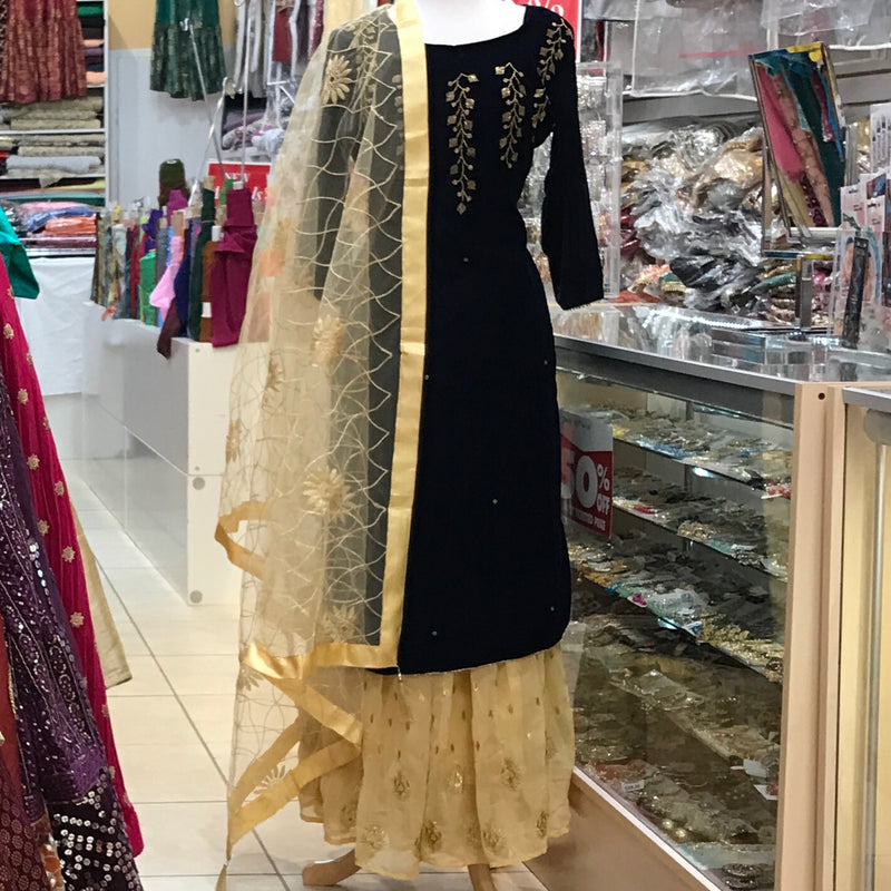 KURTA TROUSER SCARF SIZE 44