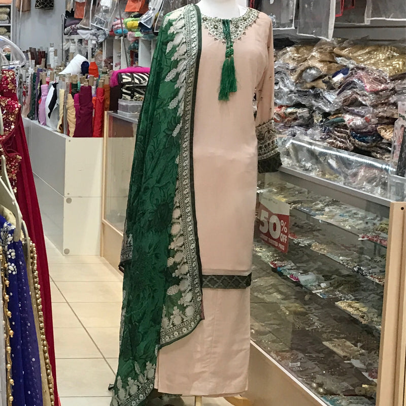 KURTA TROUSER SCARF SIZE LARGE