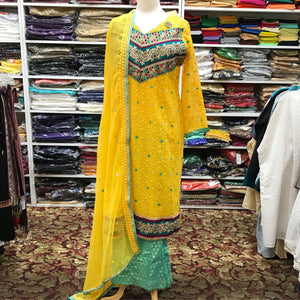 Pakistani Suit Size 42