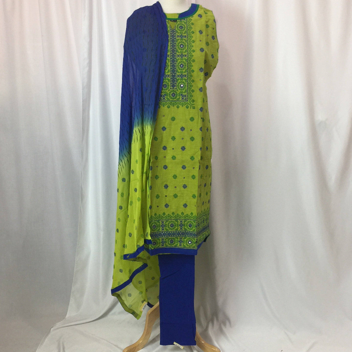 Kurta Churidar Size 38 - Mirage Sarees