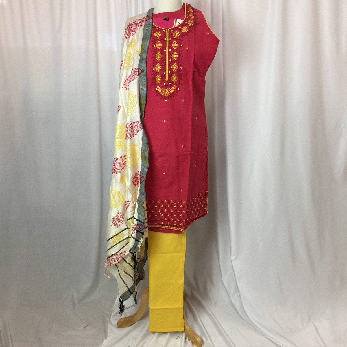 Kurta Churidar Size 38 - Mirage Sarees