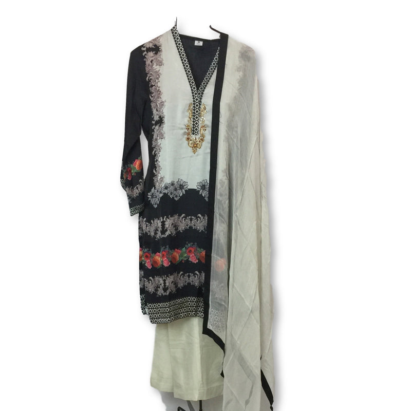 Pakistani Suit Size 40